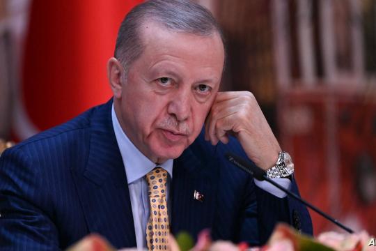 أردوغان يلمح إلى عزم بلاده شن هجوم عسكري جديد على الحدود مع سورية