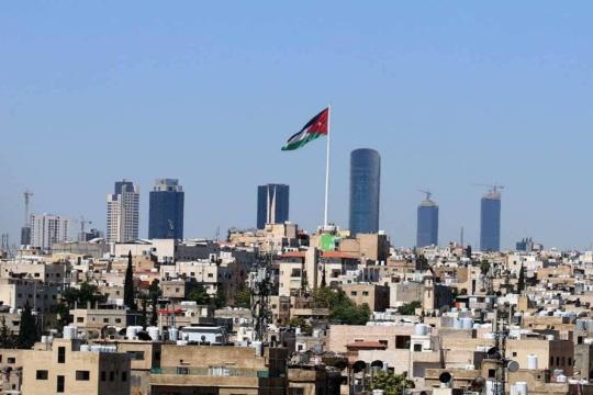 انفجارات تهز العاصمة الأردنية عمان.. ما قصتها؟