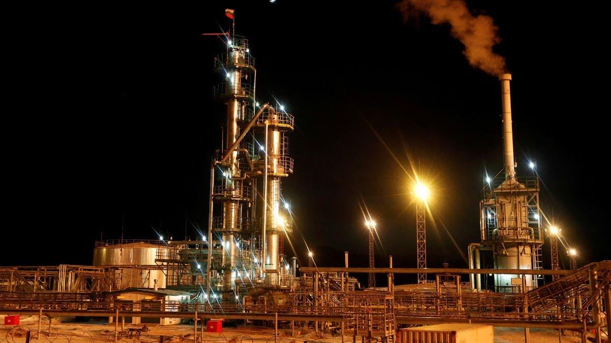 أوكرانيا تواصل هجماتها على مصافي النفط الروسية وسط اندلاع حرائق كبيرة