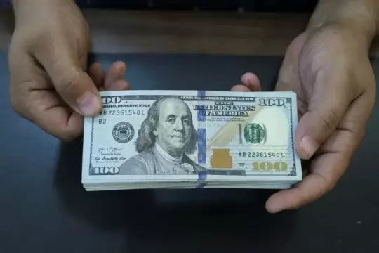أسعار صرف العملات والذهب في سورية وتركيا اليوم الاثنين 10/ 6/ 2024