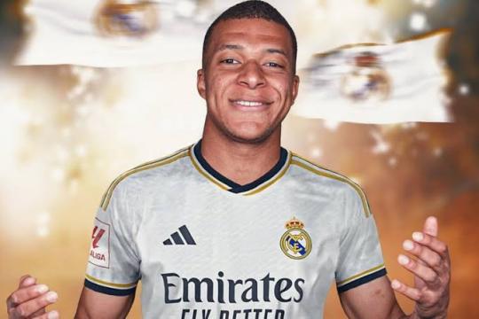ريال مدريد يتعاقد مع الفرنسي كيليان مبابي رسمياً