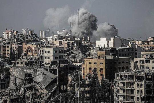 عشرات القتلى بقصف إسرائيلي غير مسبوق على مخيم النصيرات وسط غزة