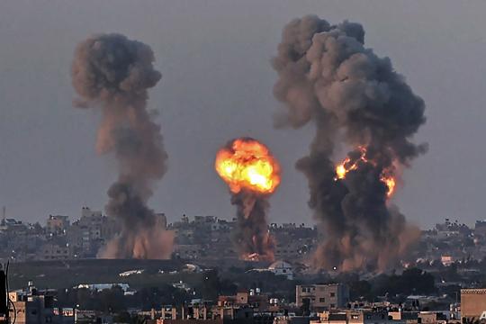 كم بلغ الطلاب الذين سقطوا جراء الهجمات الإسرائيلية على قطاع غزة؟