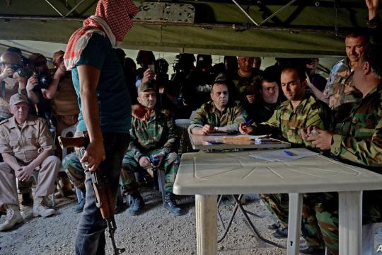 روسيا تُجنّد عشرات السوريين بعقود ومهامّ مجهولة وتنقلهم إلى سيبيريا