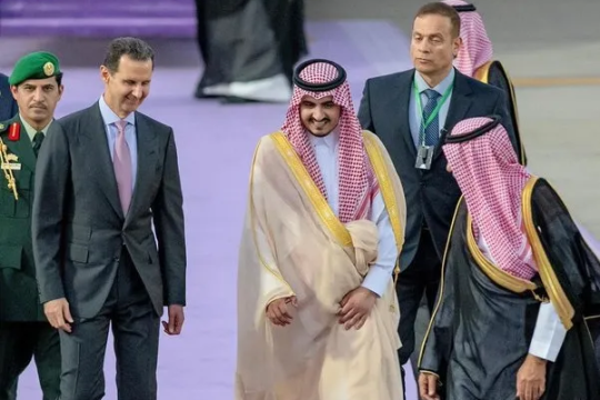 الشبكة السورية: عودة النظام إلى الجامعة العربية لا تنفي عنه صفة "الإجرام