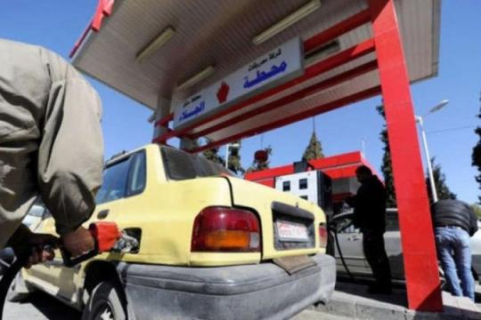 النظام السوري يُضيّق على القاطنين في مناطق سيطرته ويرفع أسعار المحروقات مجدداً