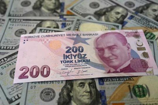 أسعار صرف العملات والذهب في سورية وتركيا اليوم الخميس 8/ 6/ 2023