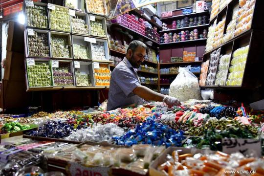 كيلو الشوكولا بـ 500 ألف.. أسعار ضيافة العيد في دمشق تفوق الخيال