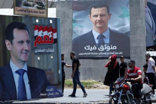 النظام السوري يطالب الشباب بترك مقاعد الدراسة والبحث عن عمل حر