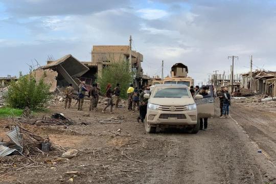 عشائر دير الزور تسيطر على مواقع لـ"قسد" في ذيبان وحوايج