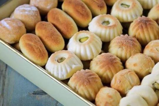 الغلاء يحرم السوريين في مناطق سيطرة النظام من شراء حلويات العيد