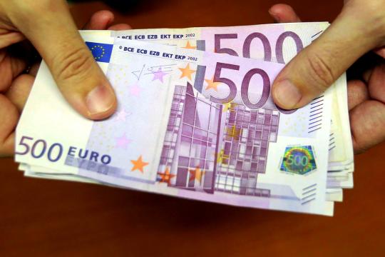 سعر صرف الليرة السورية والتركية مقابل الدولار اليوم الأحد 24/ 3/ 2024