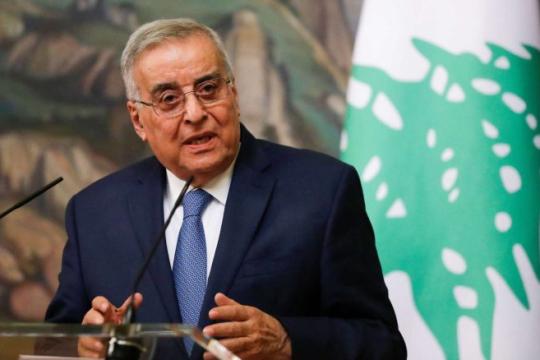وزير الخارجية اللبناني يتهم اللاجئين السوريين بتهديد أمن واستقرار المنطقة