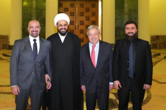 غوتيريش وابتسامة الموت مع قائد ميليشيا مرتبطة بإيران ومصنفة على لوائح الإرهاب!