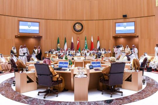 التعاون الخليجي" يتمسك بالقرارات الأممية كأساس للحل في سورية