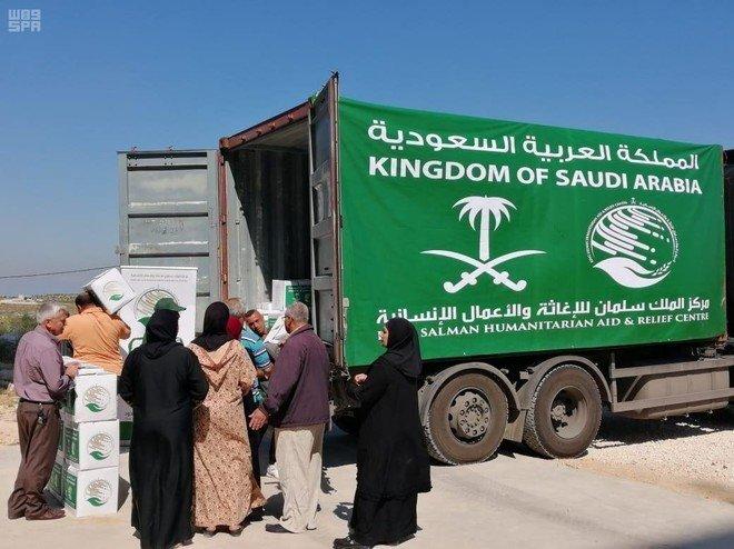 مركز الملك سلمان يوزع آلاف الأضاحي في مناطق شمال غرب سورية