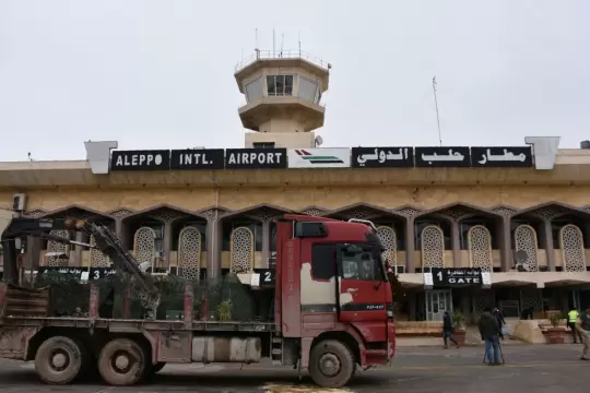 إثر خروجه عن الخدمة.. تحويل هبوط الطائرات من مطار حلب إلى دمشق واللاذقية