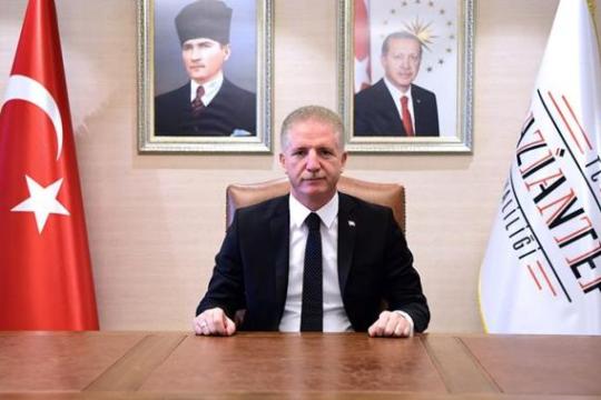 أردوغان يعين والياً جديداً على إسطنبول.. مَن هو؟
