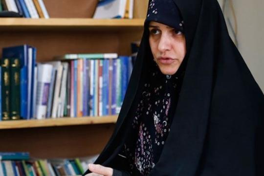 بمَ وصفت زوجة الرئيس الإيراني العرب والأتراك؟