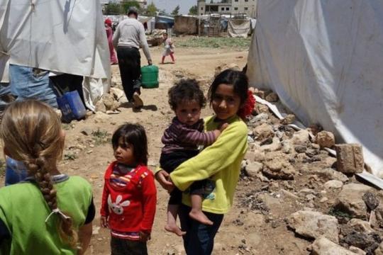 البلد مفلس".. مسؤول لبناني يبرّر حملة الترحيل القسرية بحق السوريين