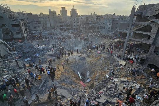 إسرائيل ترتكب مجزرة بحق عشرات المدنيين في خان يونس جنوب قطاع غزة