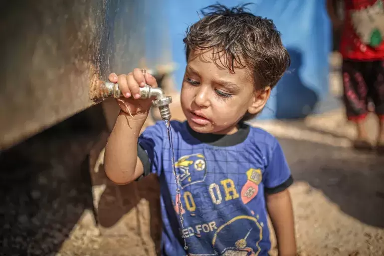 ما هي أهم احتياجات النازحين في مخيمات شمال غرب سوريا؟.. وحدة تنسيق الدعم توضح