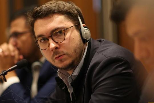 تشارلز ليستر: ضحايا الزلزال بسورية عالقون في مصيدة الأسد