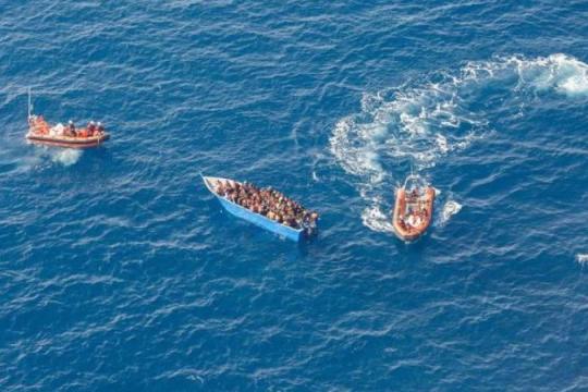 قبرص تؤكد وفاة طفلة سورية على متن قارب خشبي متهالك وسط البحر.. ما قصتها؟