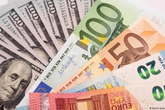 أسعار صرف العملات والذهب في سورية وتركيا اليوم السبت 2023/4/22