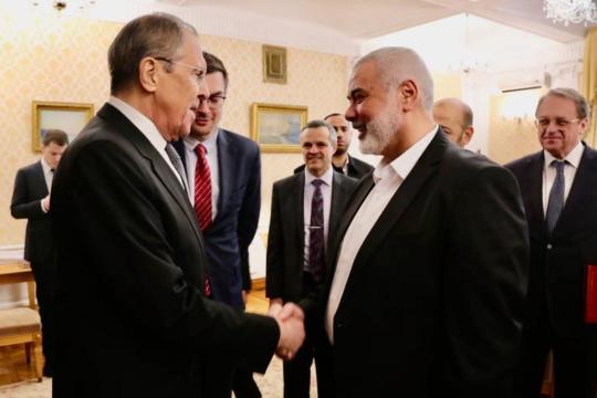 روسيا تنفي الاتهامات الغربية بتوريد الأسلحة لحركة حماس  