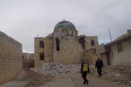 قوات النظام تقصف مسجدًا غربي حلب وتدمّر مئذنته