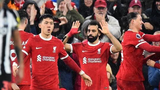 ليفربول يهزم نيوكاسل يونايتد وينفرد بصدارة الدوري الإنجليزي