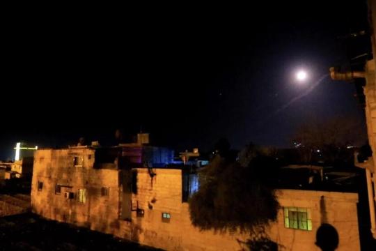 مصرع العشرات من قوات النظام السوري بغارات إسرائيلية على حلب