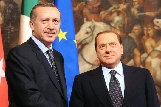 أردوغان يستذكر رئيس وزراء إيطاليا الراحل برلسكوني برسالة مؤثرة