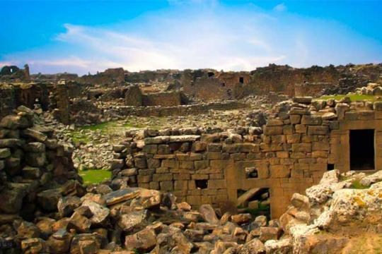 قرى منطقة اللجاة المنكوبة تشكو نقص الخدمات