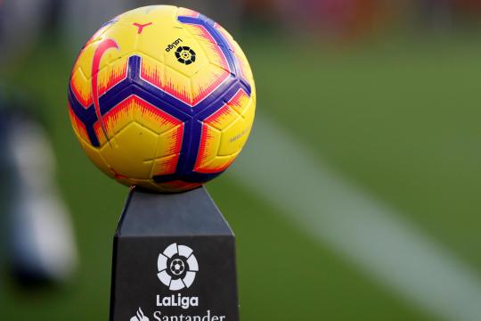 الليغا.. برشلونة يعزز صدارته وريال مدريد يتعثر أمام بيتيس