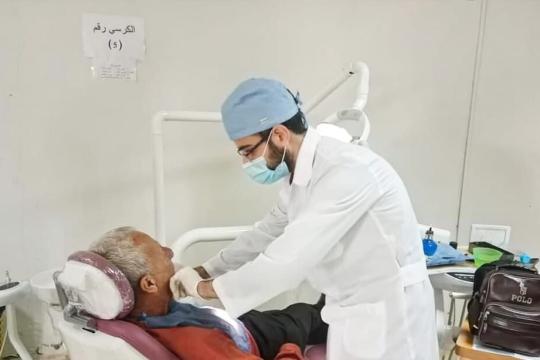 نسبة كبيرة من أطباء الأسنان يهاجرون خارج مناطق سيطرة النظام السوري
