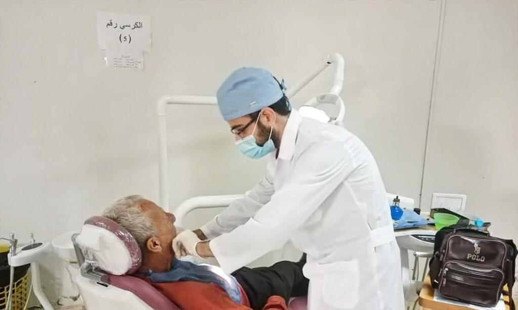 نسبة كبيرة من أطباء الأسنان يهاجرون خارج مناطق سيطرة النظام السوري