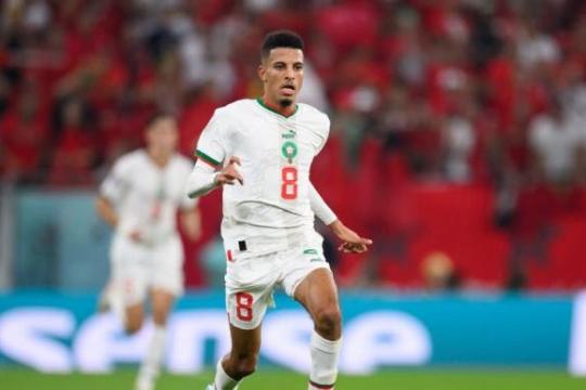 ليستر سيتي" يقترب من ضمّ أحد نجوم منتخب المغرب