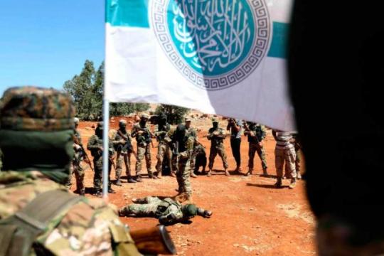 جسور للدراسات: من المرجح تشكيل كتلة جديدة داخل هيئة تحرير الشام بعد إجراءاتها الأخيرة