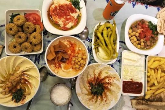 الأسعار تشتعل.. كيلو "المسبّحة" الواحد يعادل ربع راتب الموظف في دمشق!