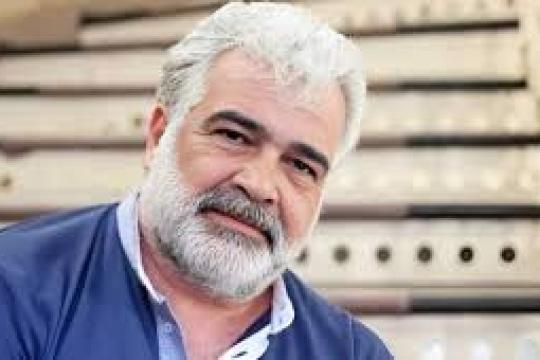 الموت يغيب الروائي السوري خالد خليفة