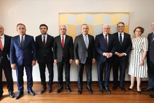 تركيا وألمانيا تبحثان المستجدات في سورية