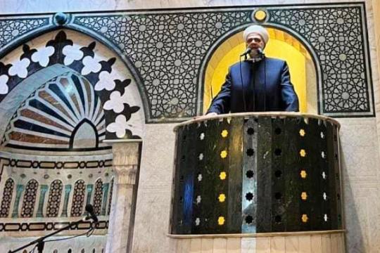 وزير أوقاف الأسد يُلقي خطبة في القاهرة محورها ”الإخوان” و”الإسلام السياسي”