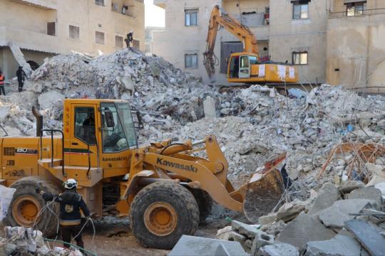 الهزّات الارتدادية مستمرة شمال سورية.. الدفاع المدني يقدم إرشادات لتفادي وقوع ضحايا