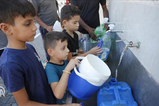 إسرائيل تقبل ضخّ المياه إلى مناطق جنوب غزة لهذا السبب