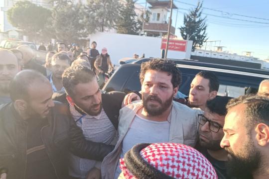 الشرطة تعتدي على مظاهرة للمحامين شرق حلب... وتعتقل عدداً من الإعلاميين