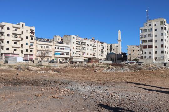 قوات النظام السوري تجدّد قصفها على إدلب وتقتل طفلة