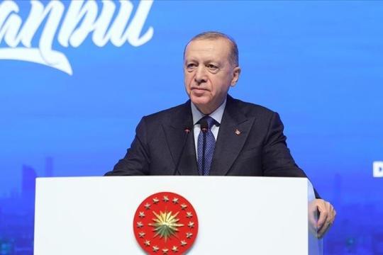 أردوغان يؤكد مضيّ تركيا في عملياتها العسكرية بسورية