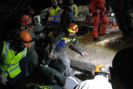 مقتل 4 سوريين جراء انهيار مبنى في ضاحية بيروت الجنوبية